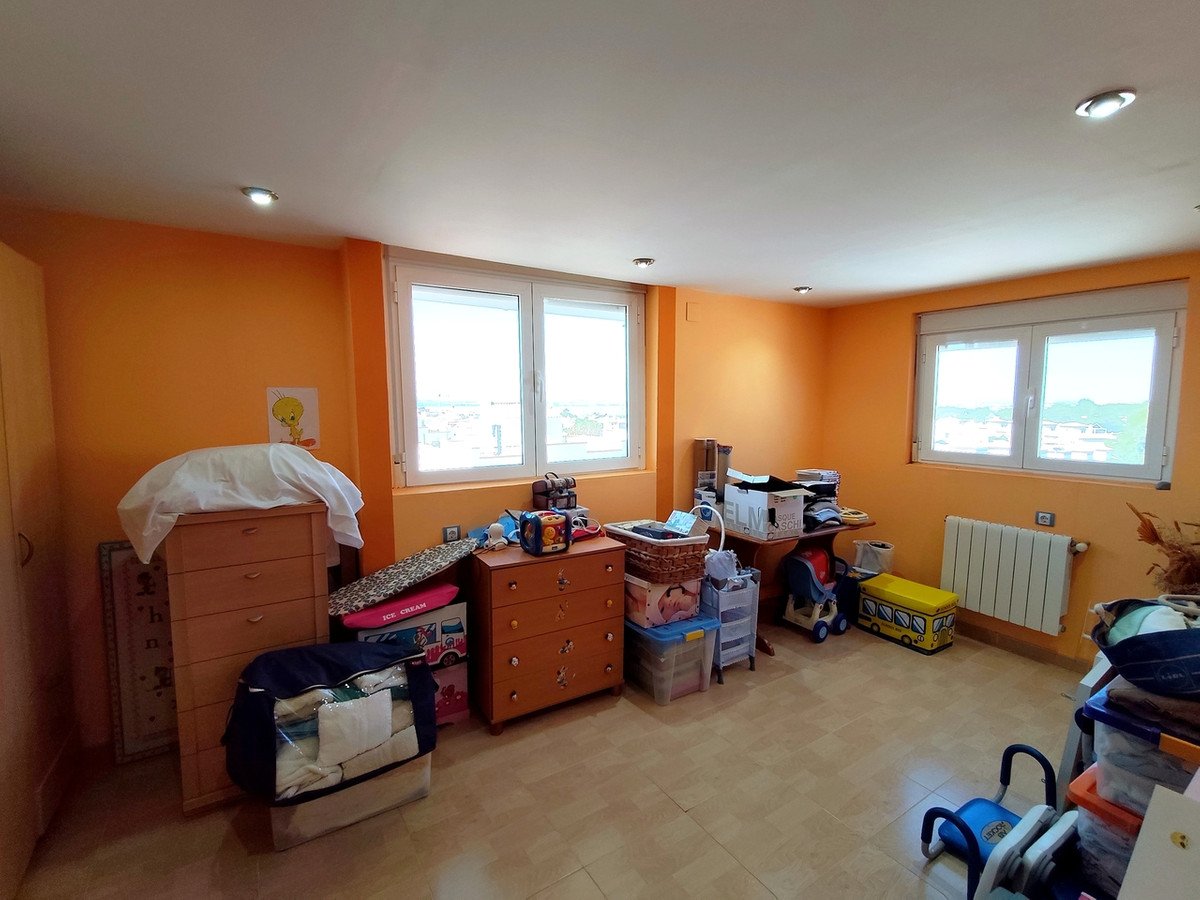 6 Bed Townhouse in Los Altos