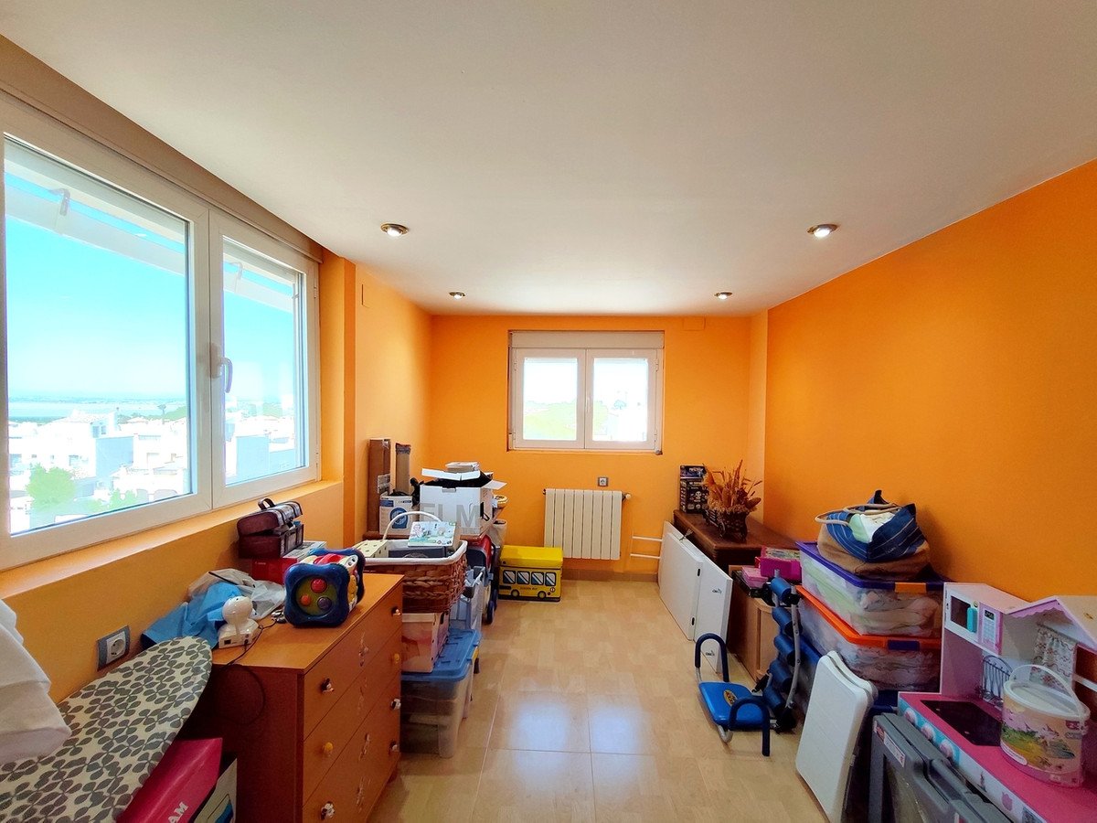 6 Bed Townhouse in Los Altos