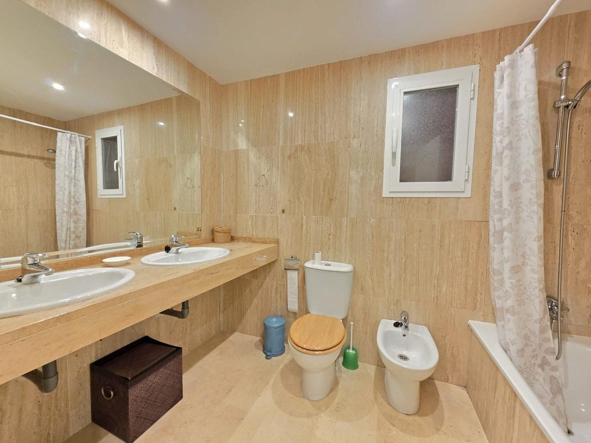 3 Bed Ground Floor Apartment in Elviria