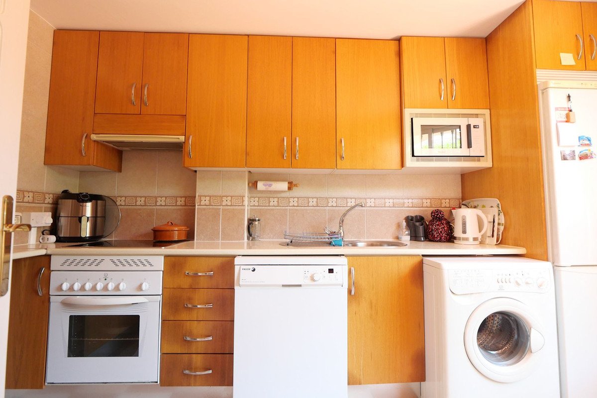2 Bed Semi-Detached House in Cabopino
