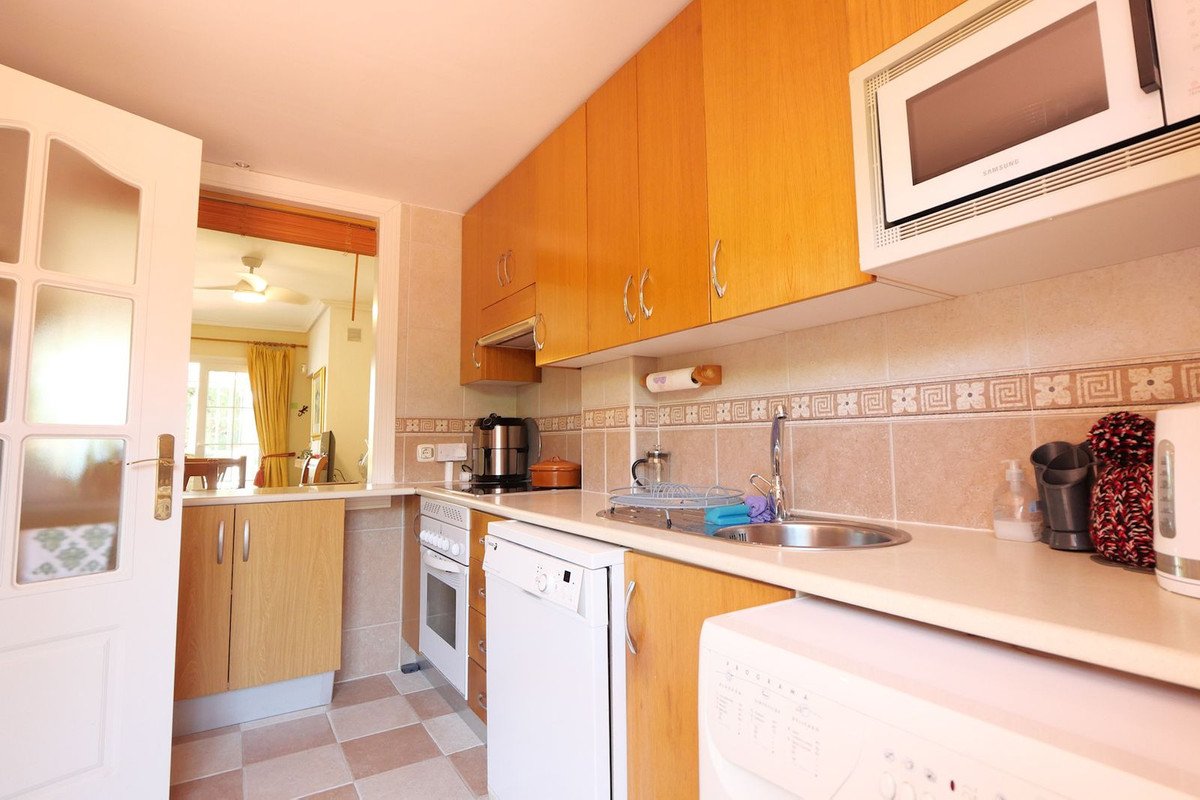 2 Bed Semi-Detached House in Cabopino