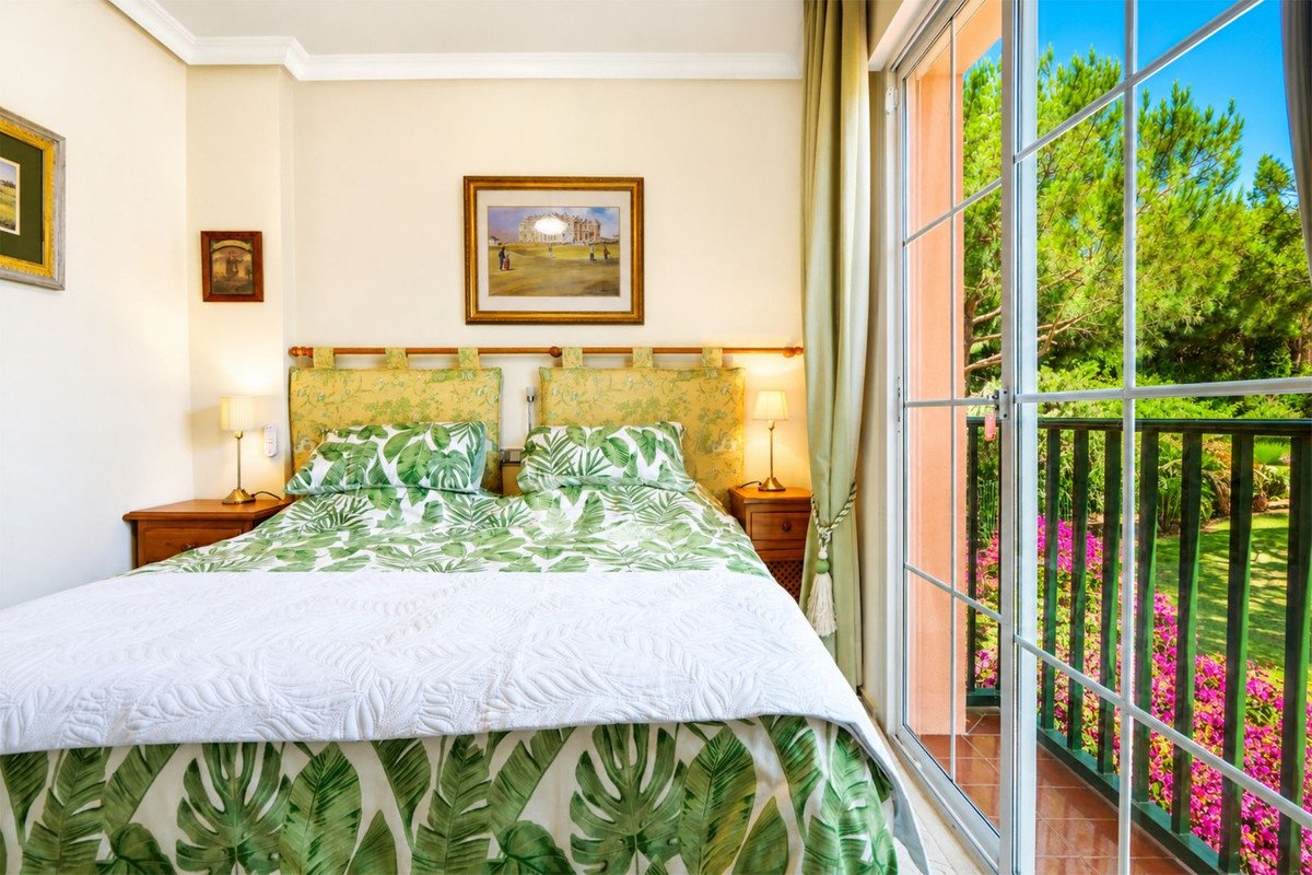 2 Bed Semi-Detached House in Cabopino