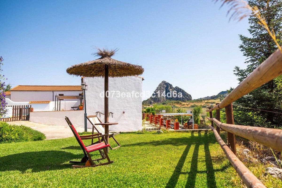 Commercial in Montejaque