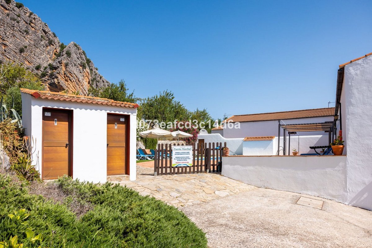 Commercial in Montejaque