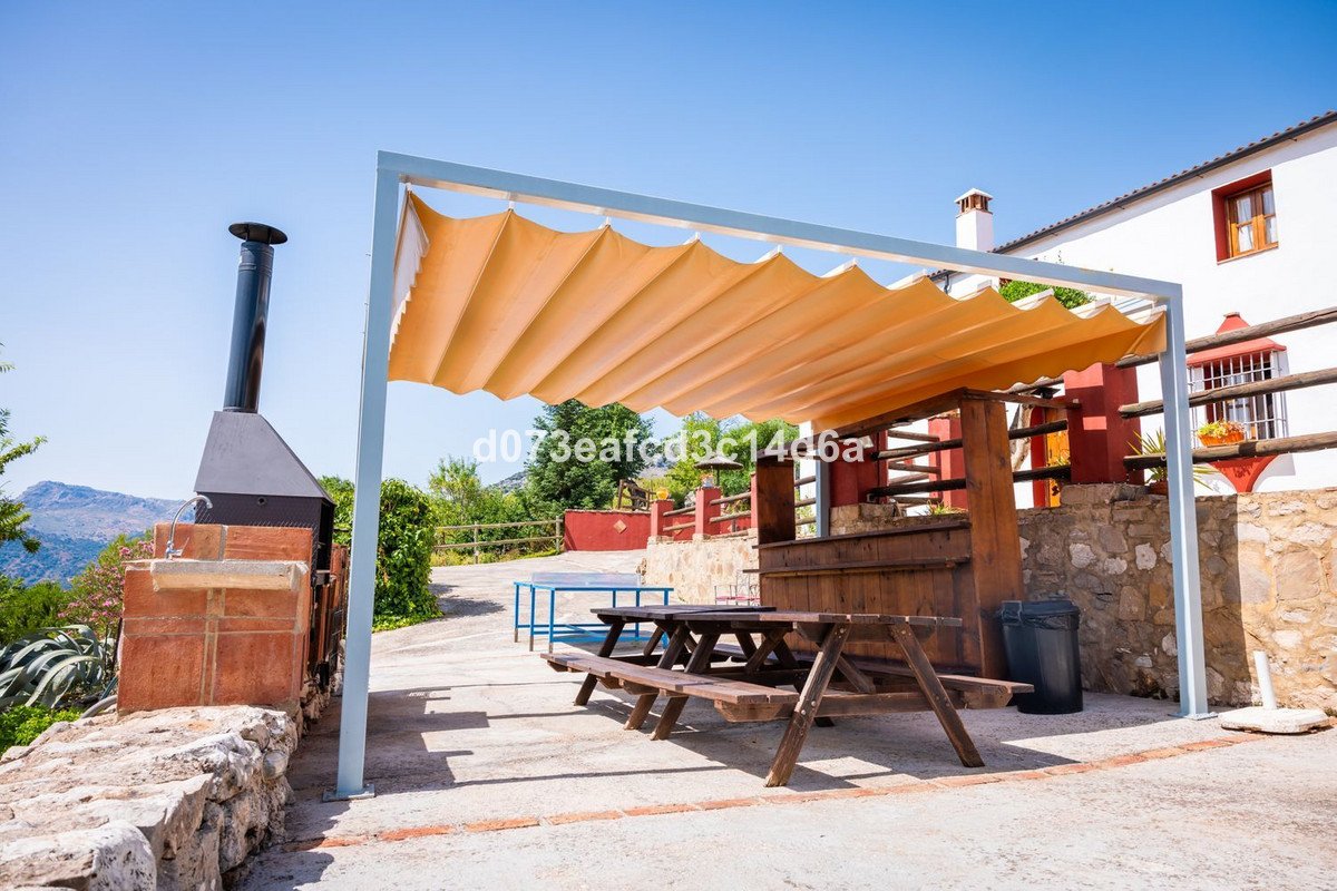 Commercial in Montejaque
