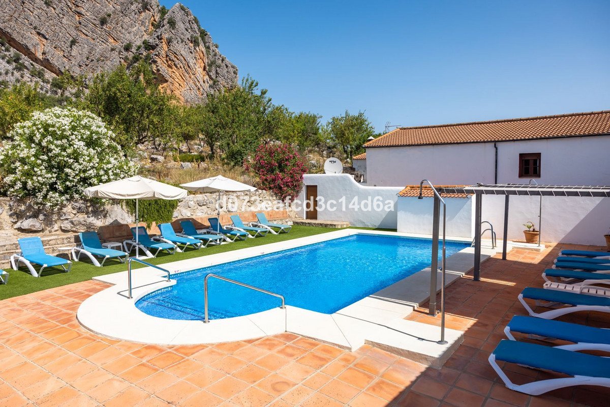 Commercial in Montejaque