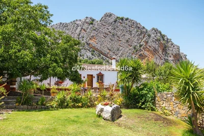 Commercial in Montejaque