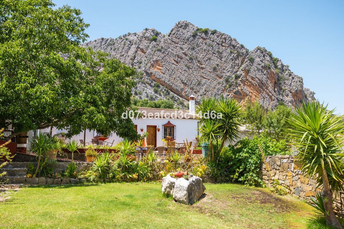 Commercial in Montejaque