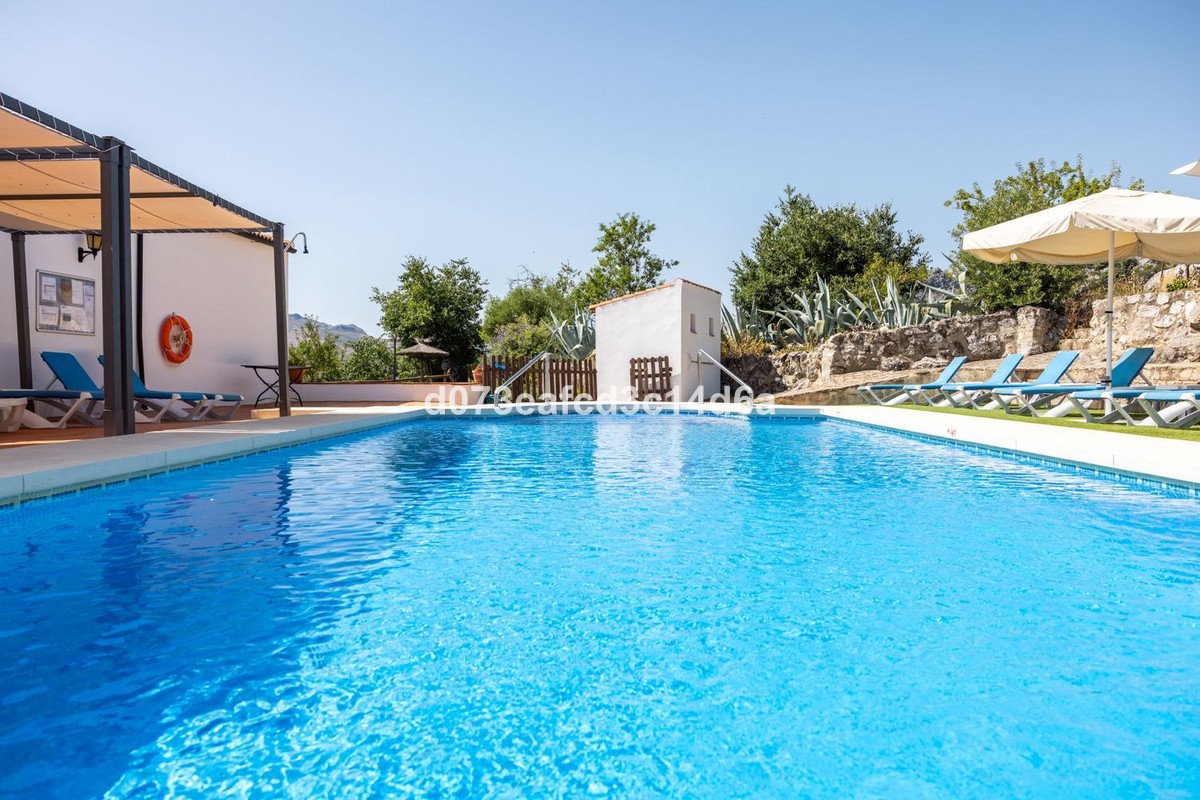 Commercial in Montejaque