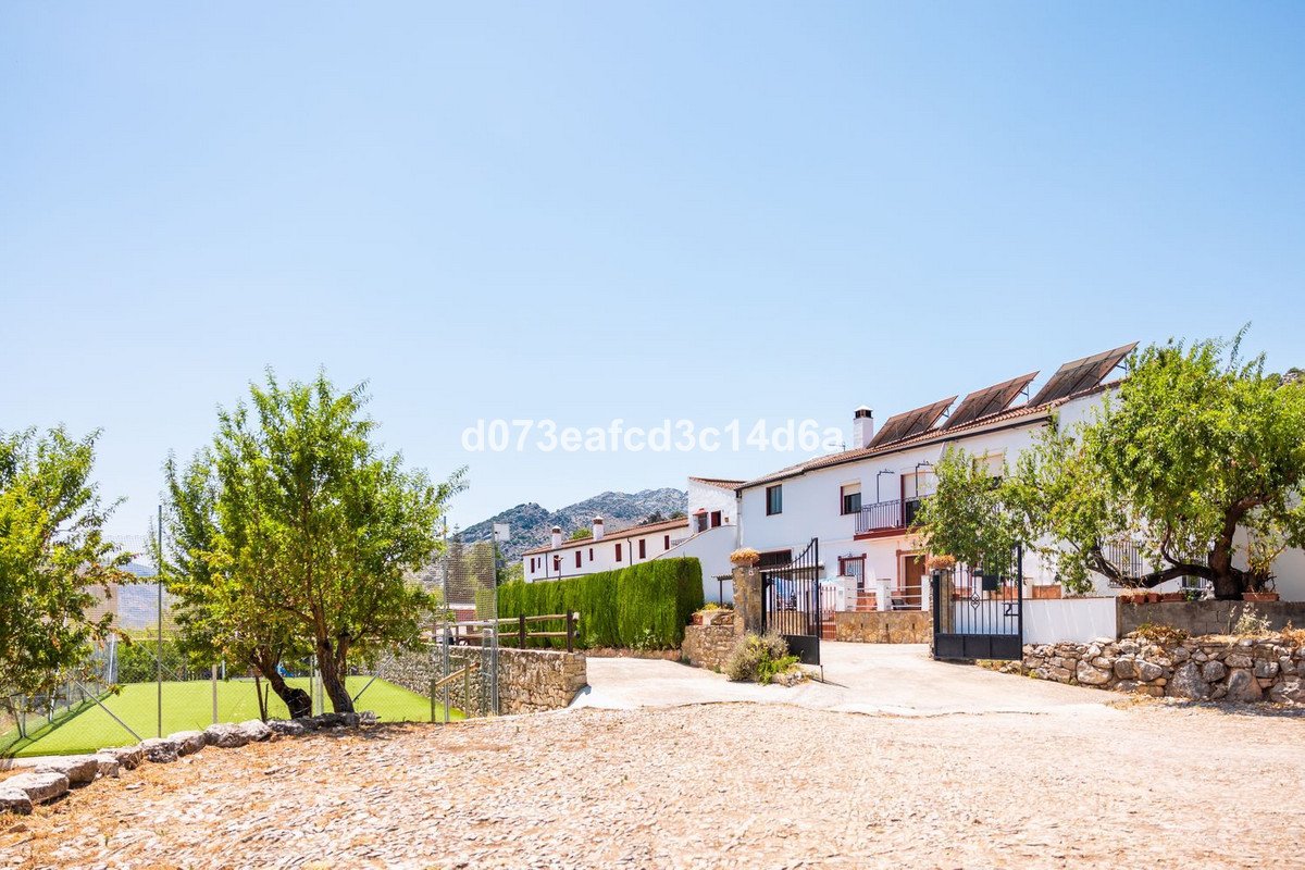 Commercial in Montejaque