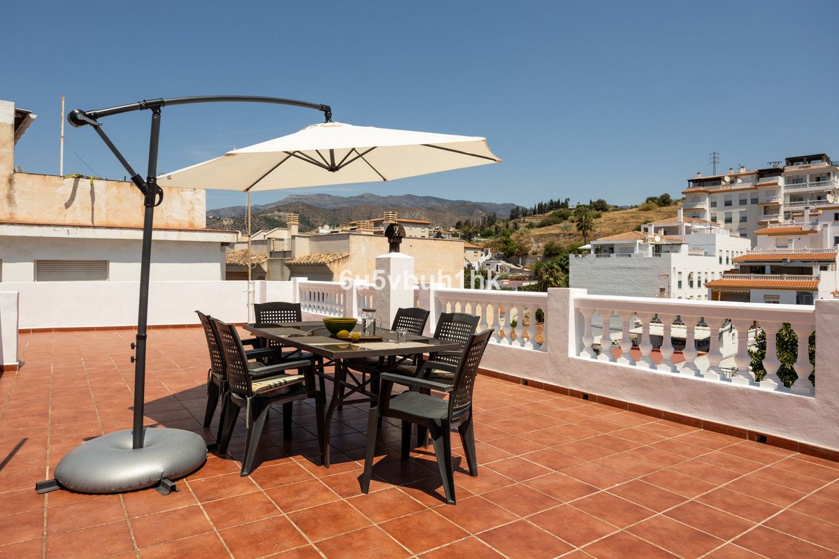 4 Bed Townhouse in La Herradura
