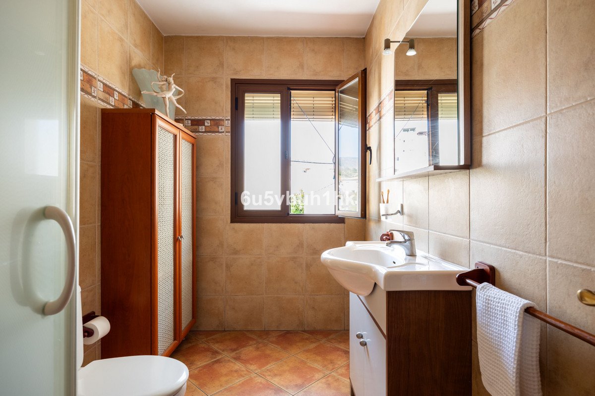 4 Bed Townhouse in La Herradura