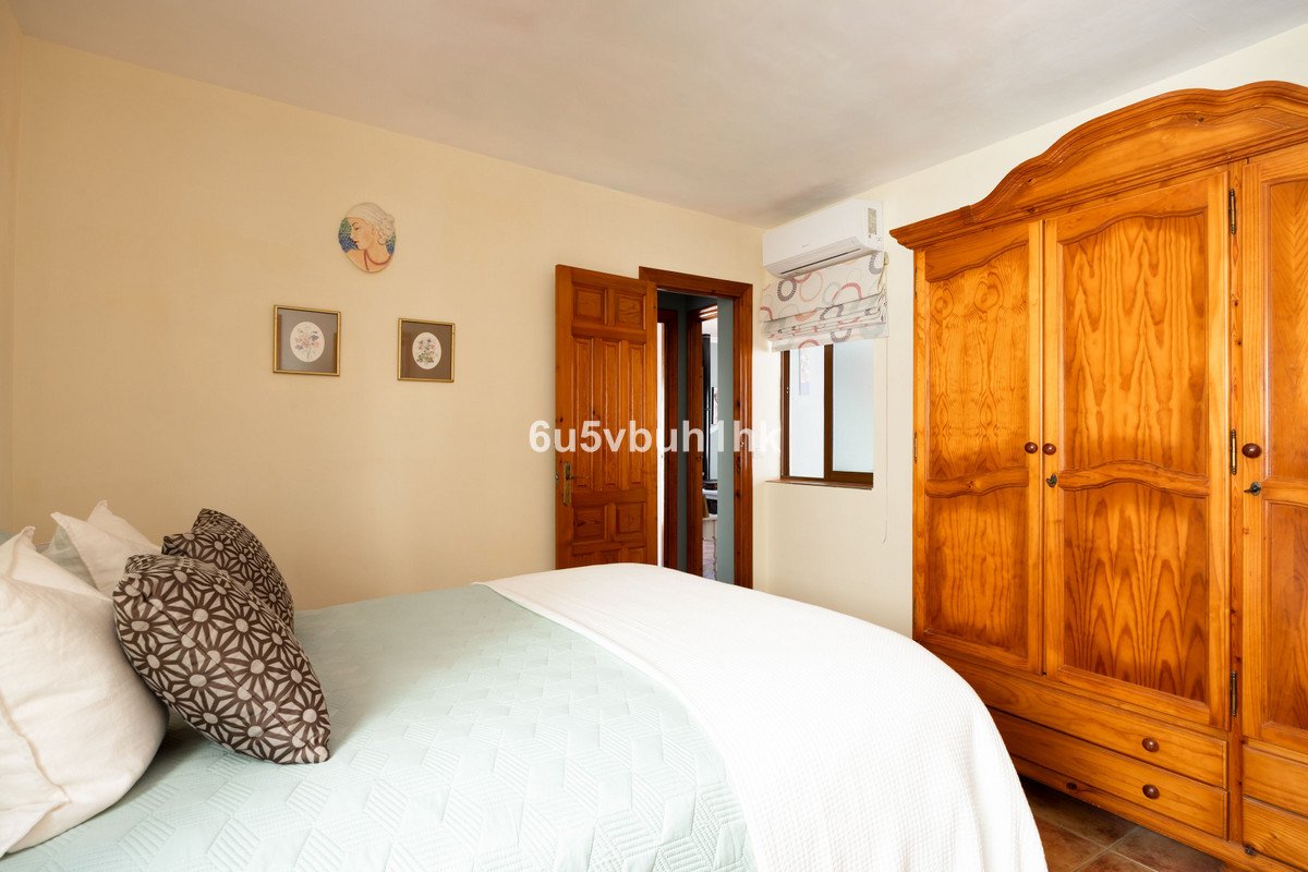 4 Bed Townhouse in La Herradura
