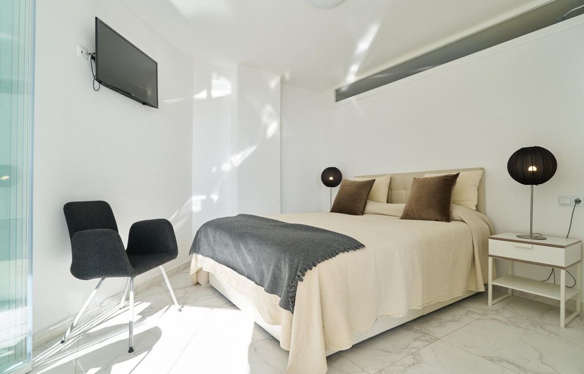 2 Bed Ground Floor Apartment in Marbella