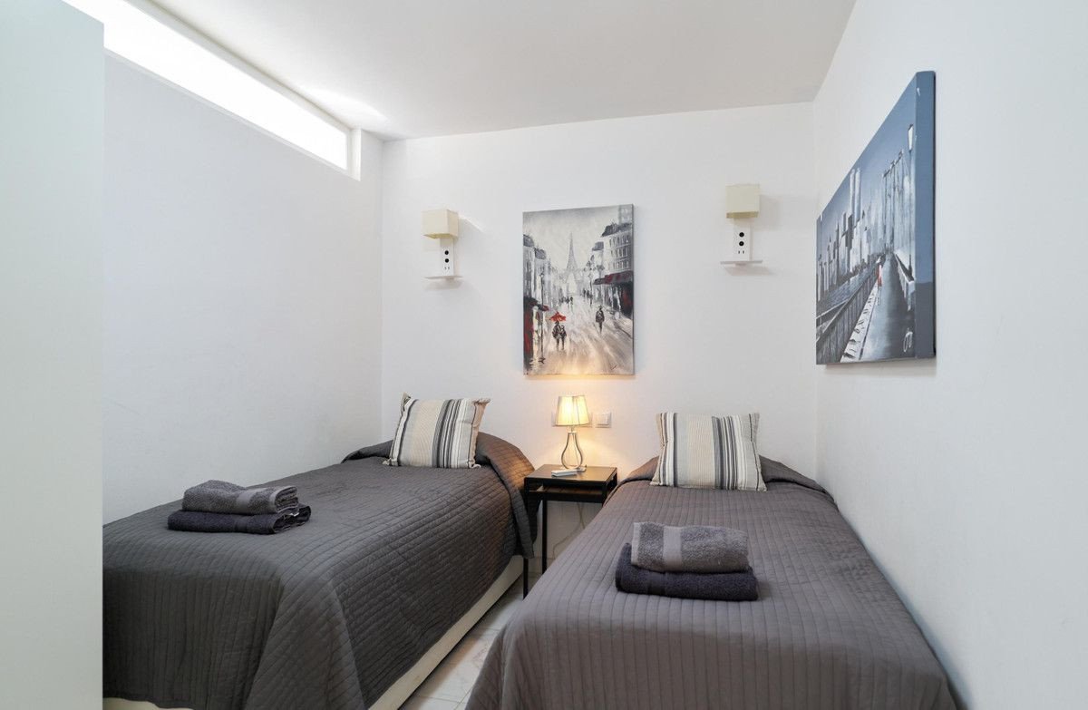2 Bed Ground Floor Apartment in Marbella
