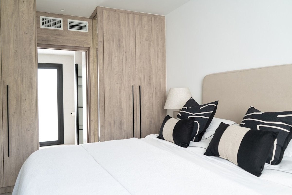 2 Bed Ground Floor Apartment in Nueva Andalucía