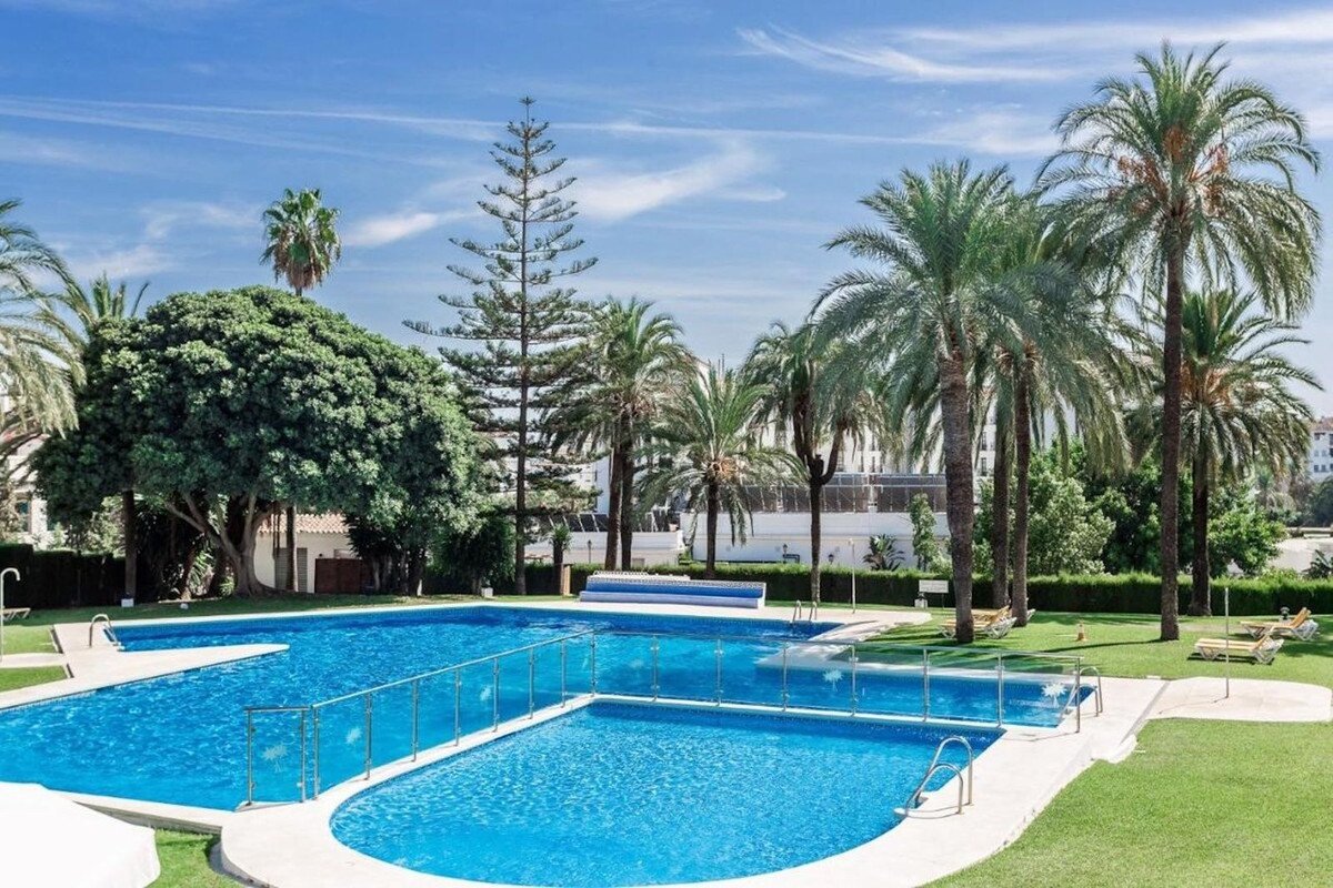 2 Bed Ground Floor Apartment in Nueva Andalucía