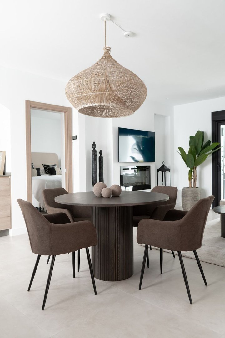 2 Bed Ground Floor Apartment in Nueva Andalucía