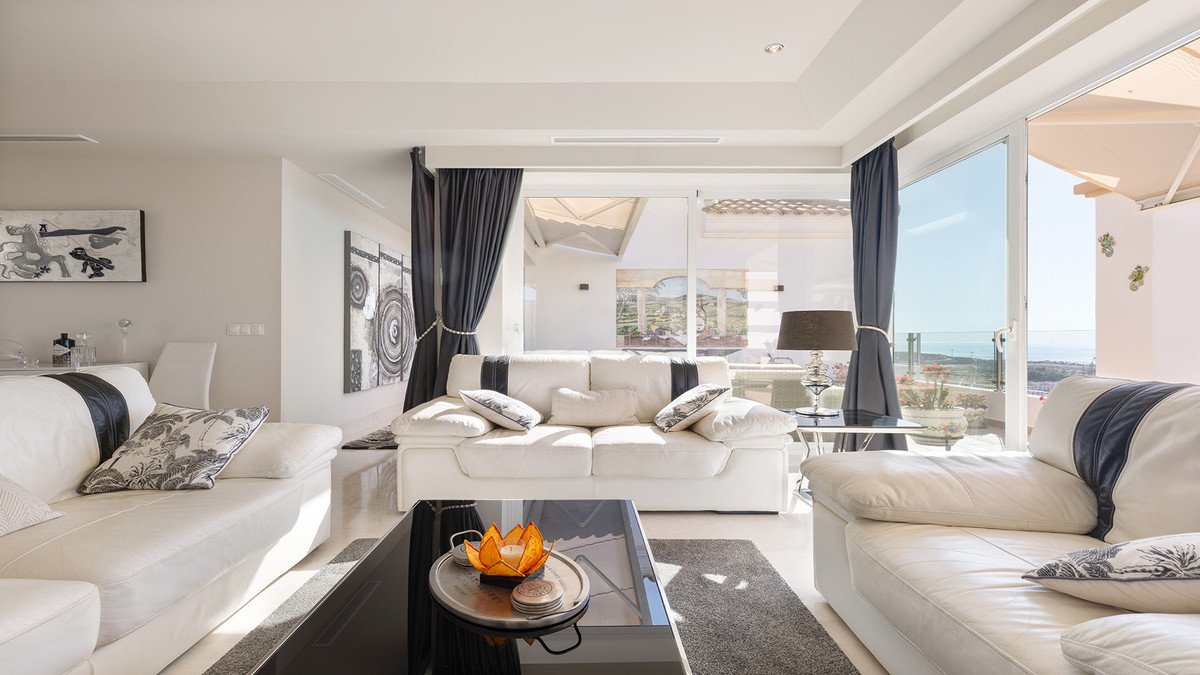 3 Bed Penthouse in Doña Julia