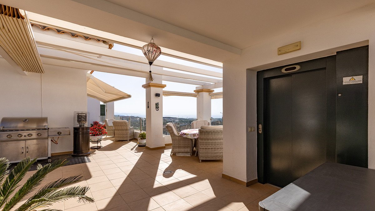 3 Bed Penthouse in Doña Julia