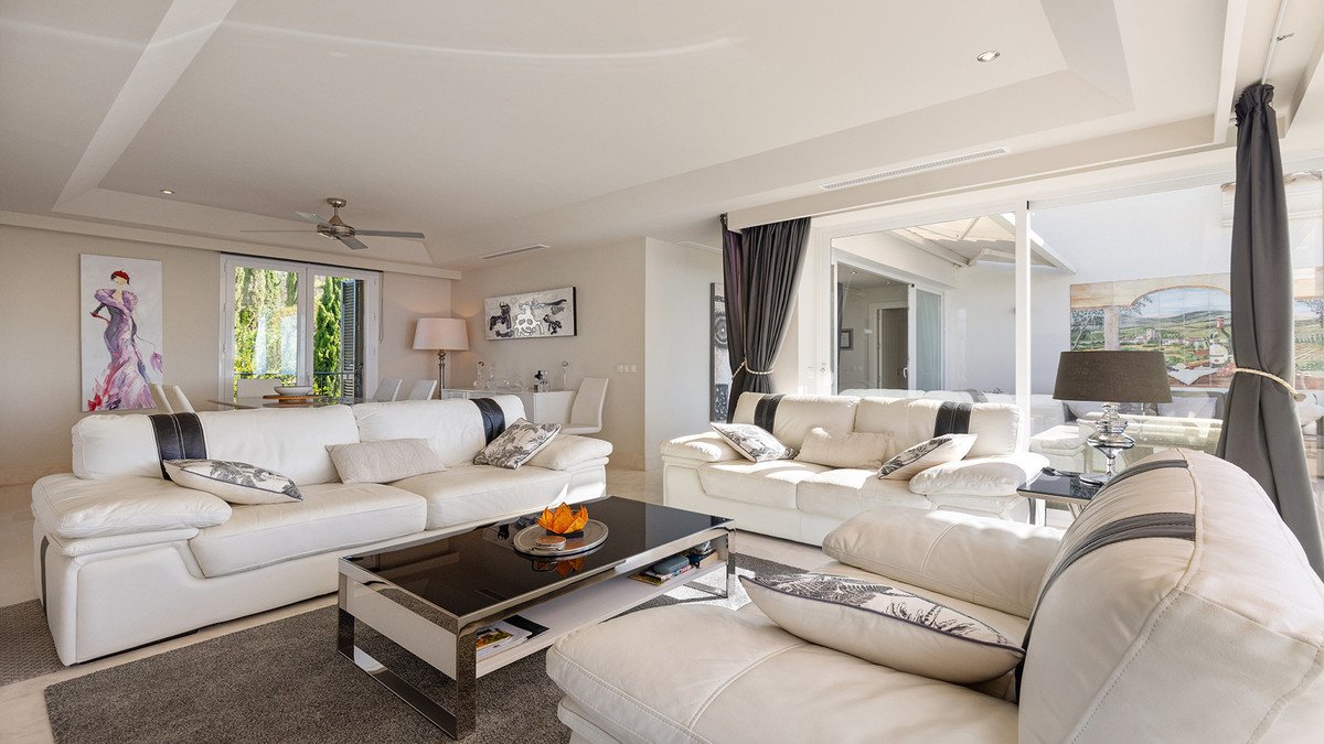 3 Bed Penthouse in Doña Julia