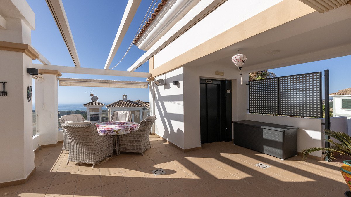 3 Bed Penthouse in Doña Julia