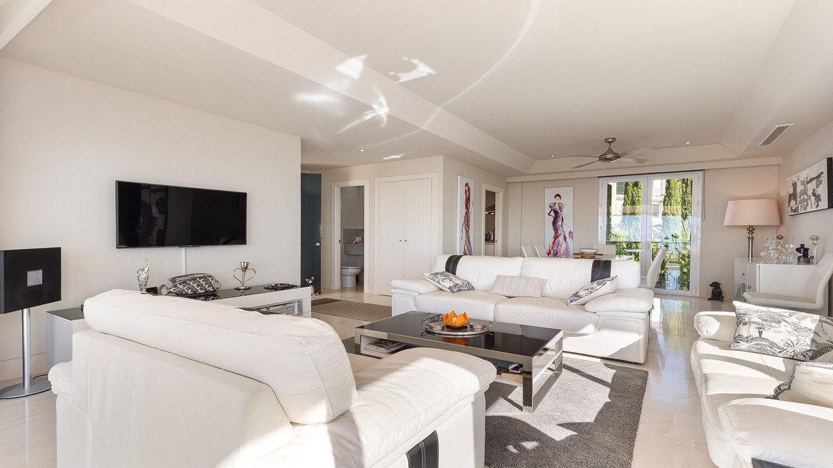 3 Bed Penthouse in Doña Julia