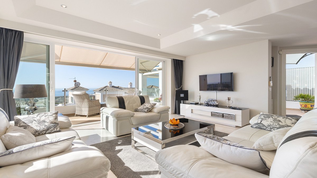 3 Bed Penthouse in Doña Julia