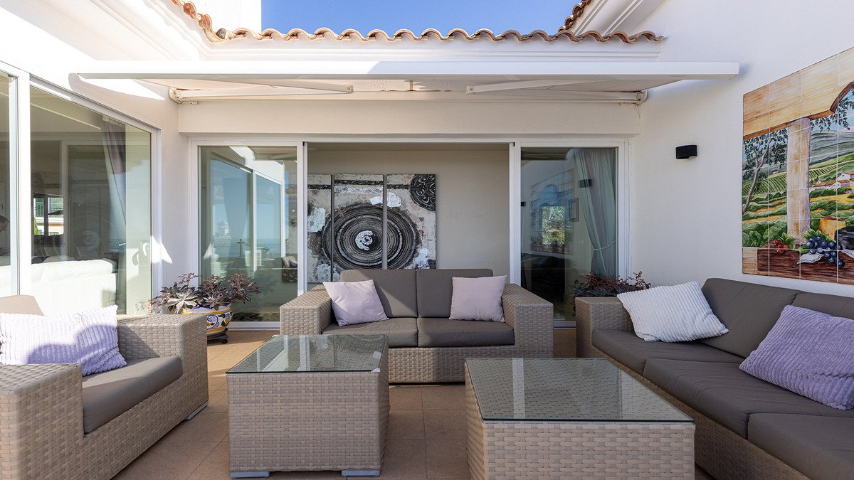 3 Bed Penthouse in Doña Julia