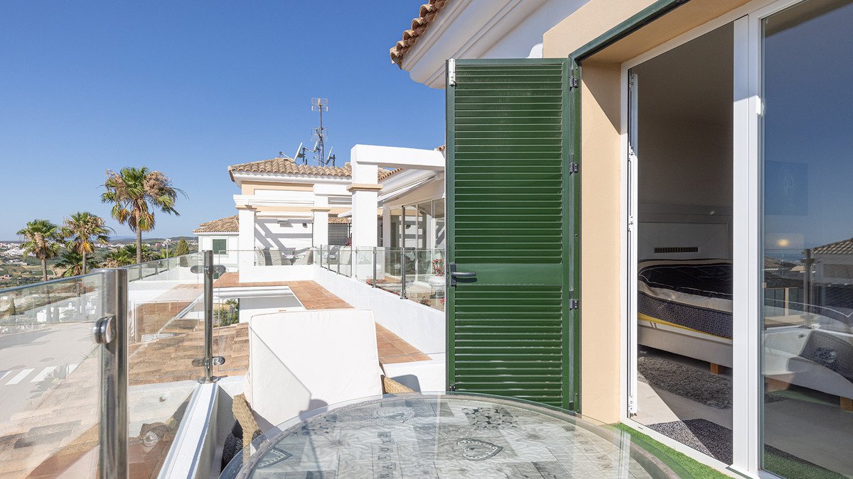3 Bed Penthouse in Doña Julia