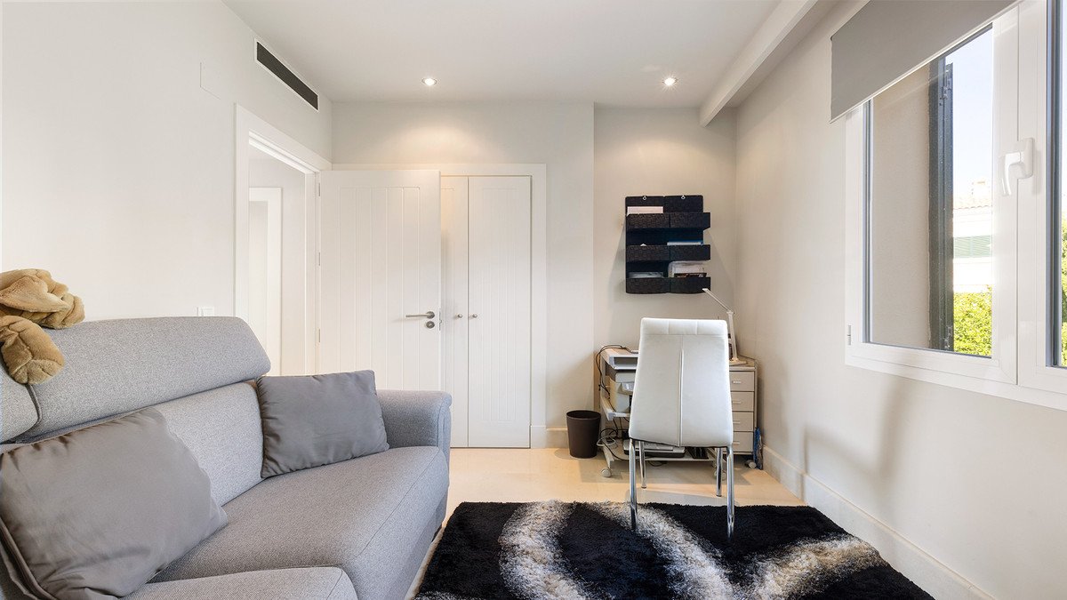3 Bed Penthouse in Doña Julia