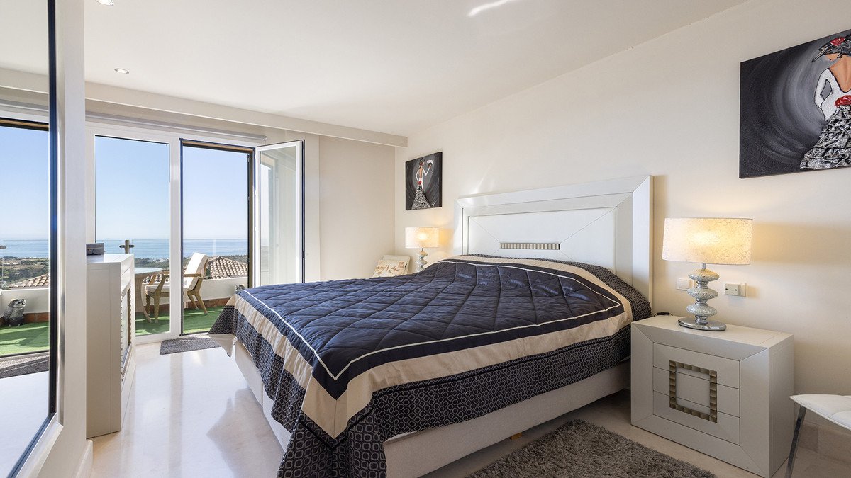 3 Bed Penthouse in Doña Julia