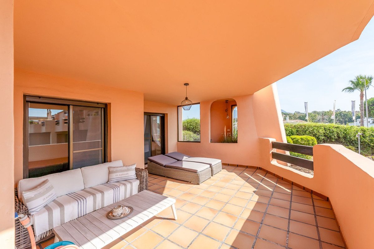 2 Bed Ground Floor Apartment in Doña Julia
