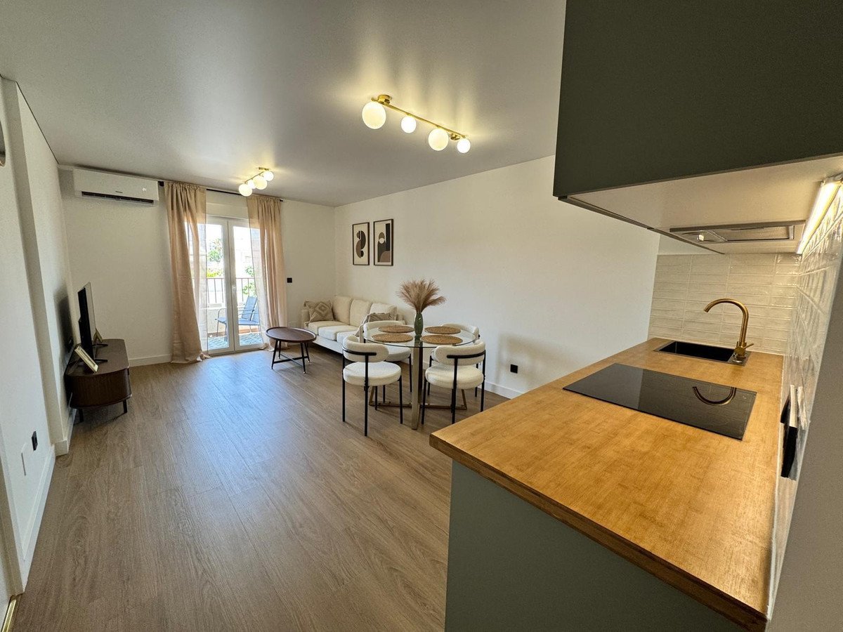 2 Bed Garage in Pilar de la Horadada