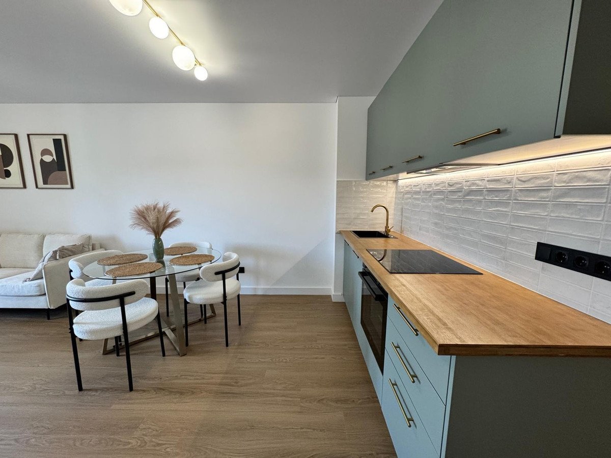 2 Bed Garage in Pilar de la Horadada