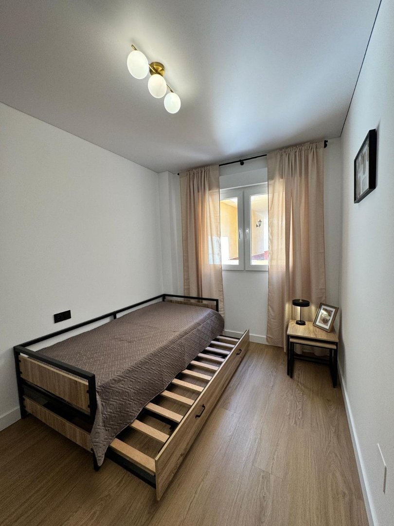 2 Bed Garage in Pilar de la Horadada