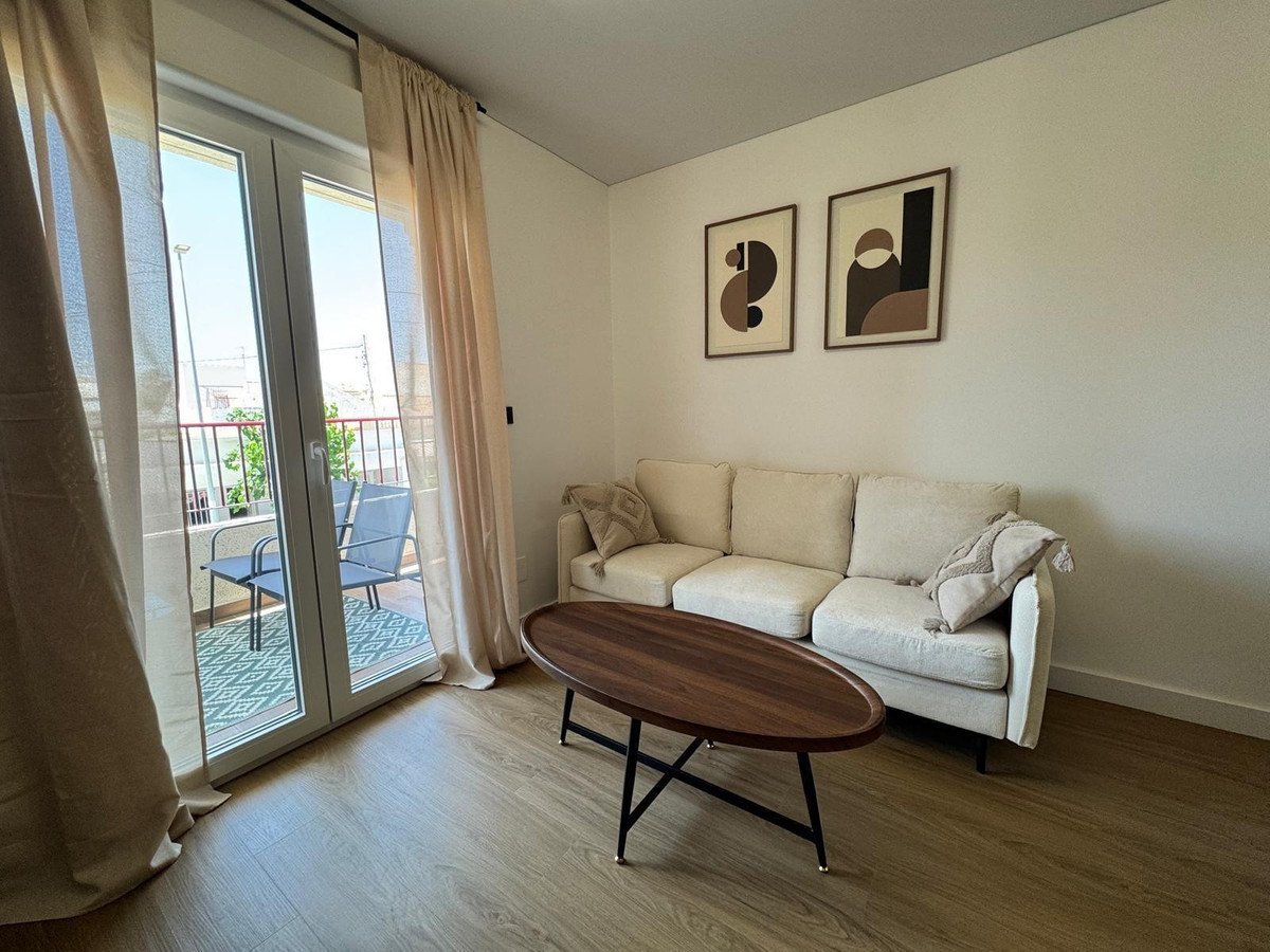 2 Bed Garage in Pilar de la Horadada