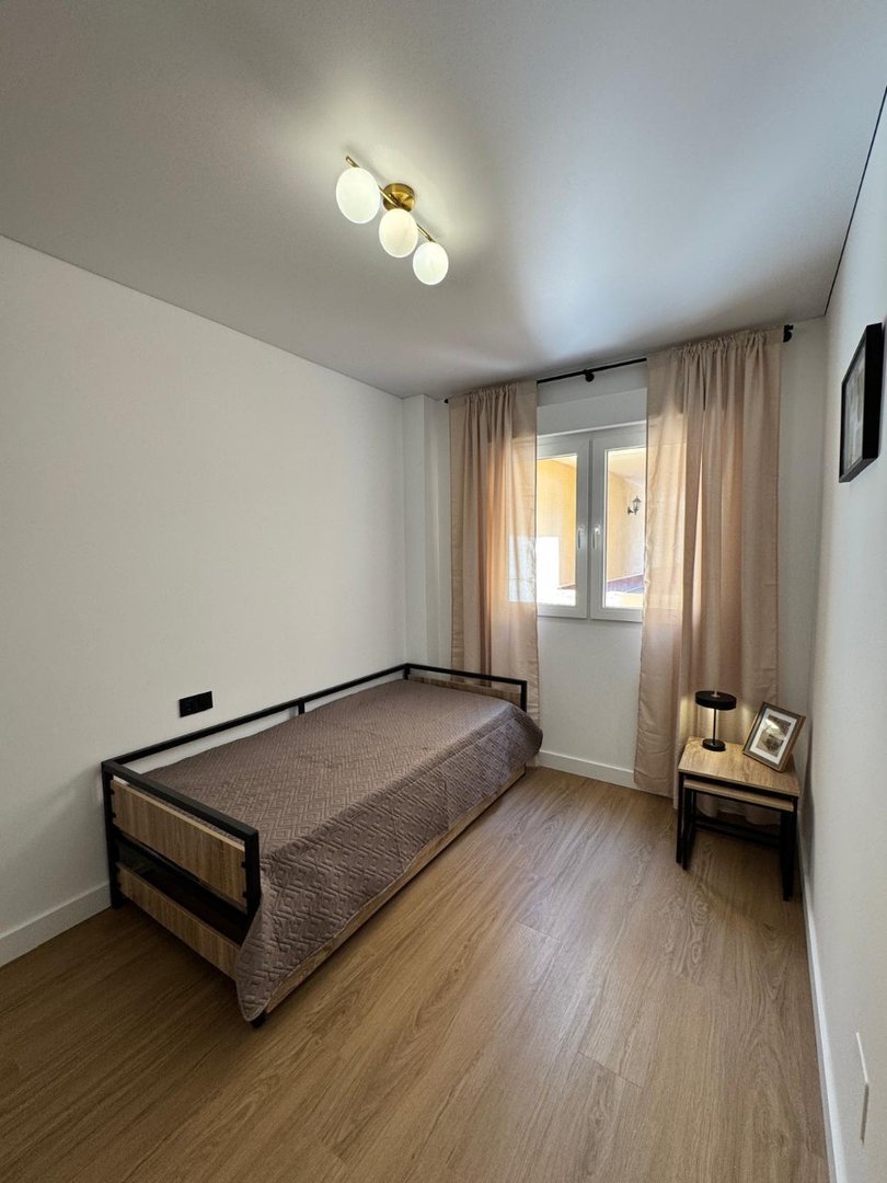 2 Bed Garage in Pilar de la Horadada