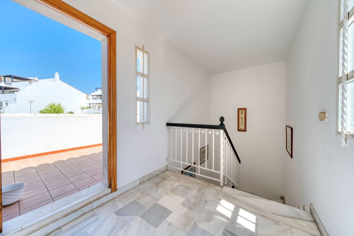 3 Bed Townhouse in Bel Air