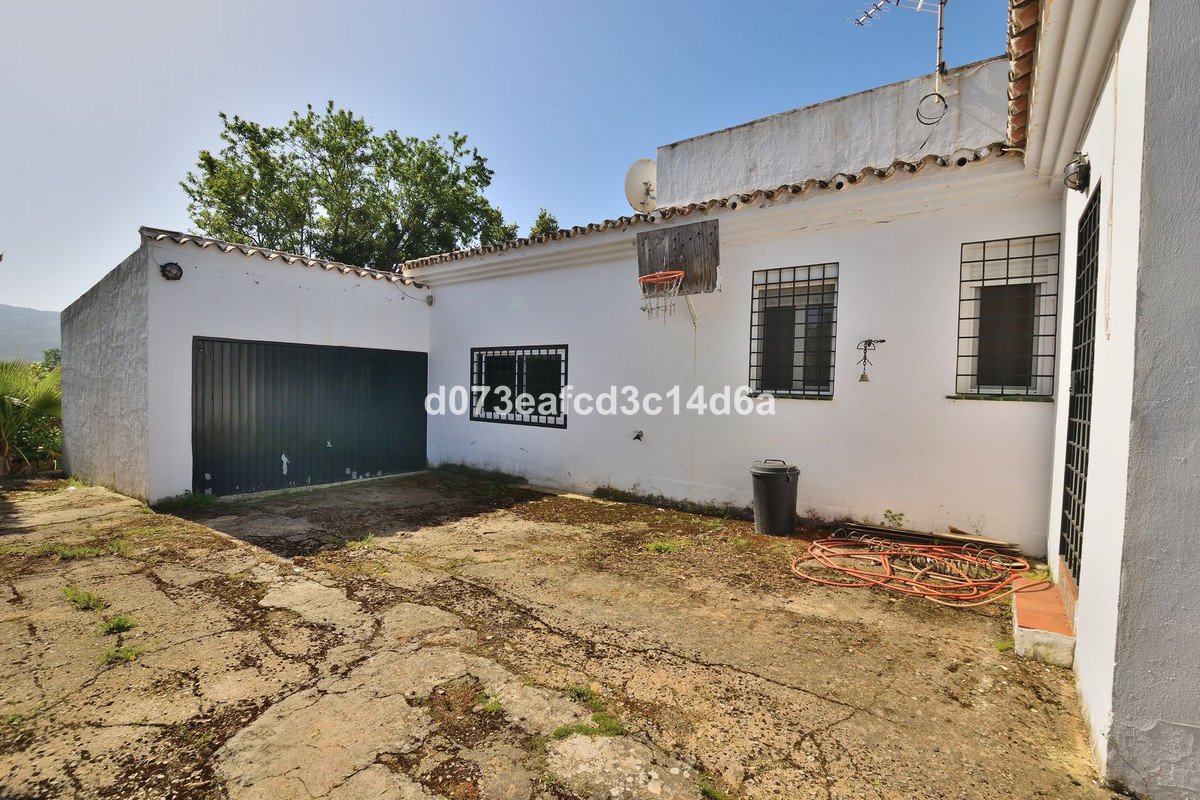 4 Bed Detached Villa in Ronda