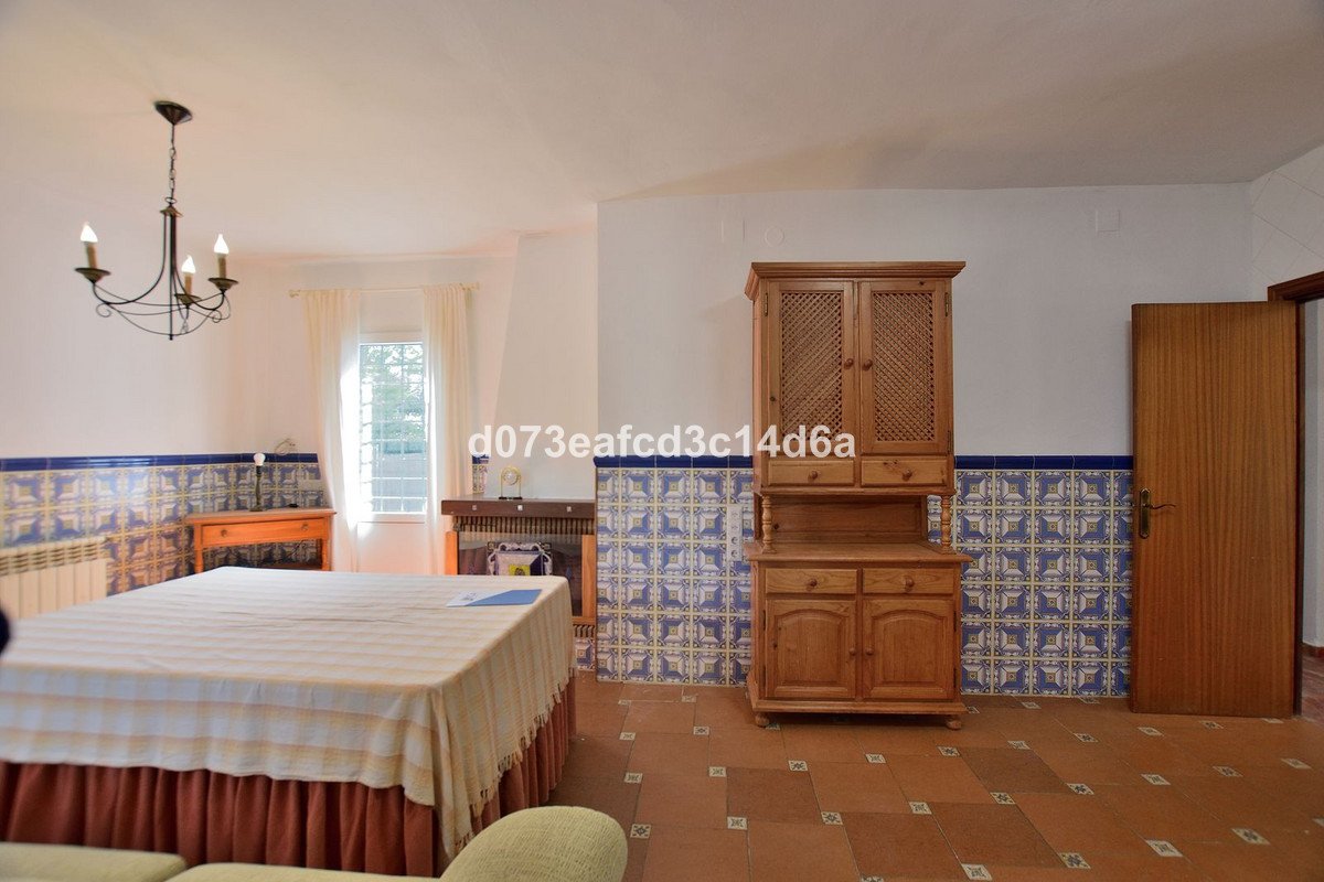 4 Bed Detached Villa in Ronda