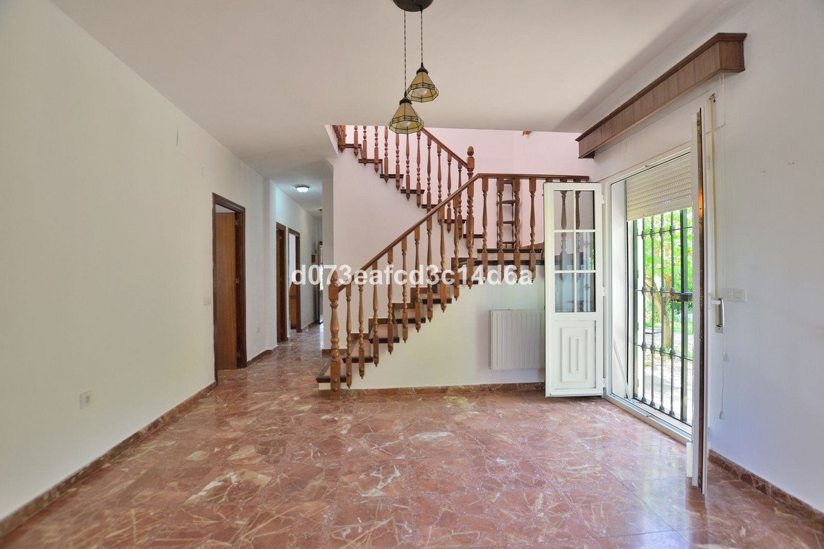 4 Bed Detached Villa in Ronda