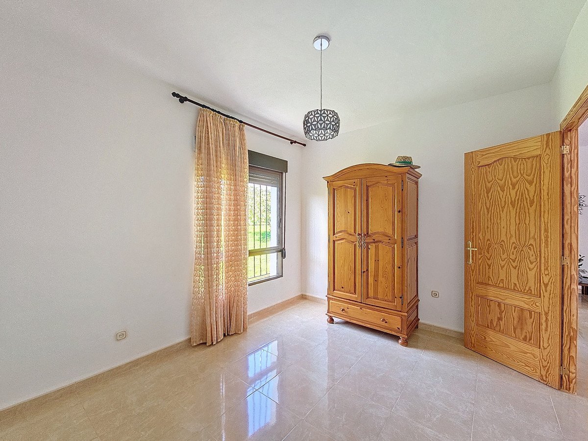 3 Bed Finca - Cortijo in El Padron