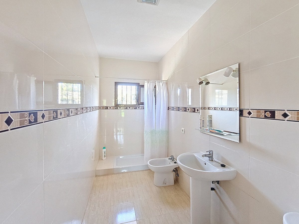 3 Bed Finca - Cortijo in El Padron