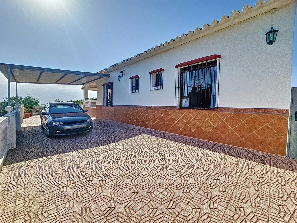3 Bed Finca - Cortijo in El Padron