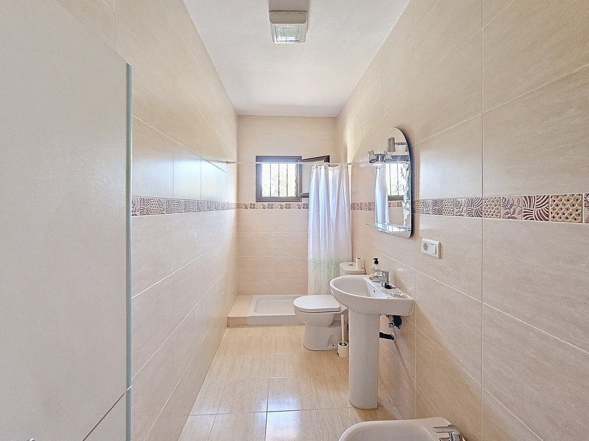 3 Bed Finca - Cortijo in El Padron
