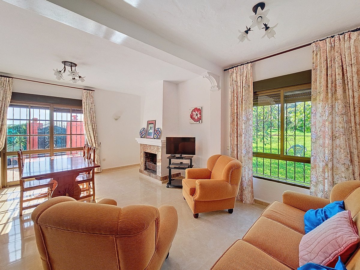 3 Bed Finca - Cortijo in El Padron