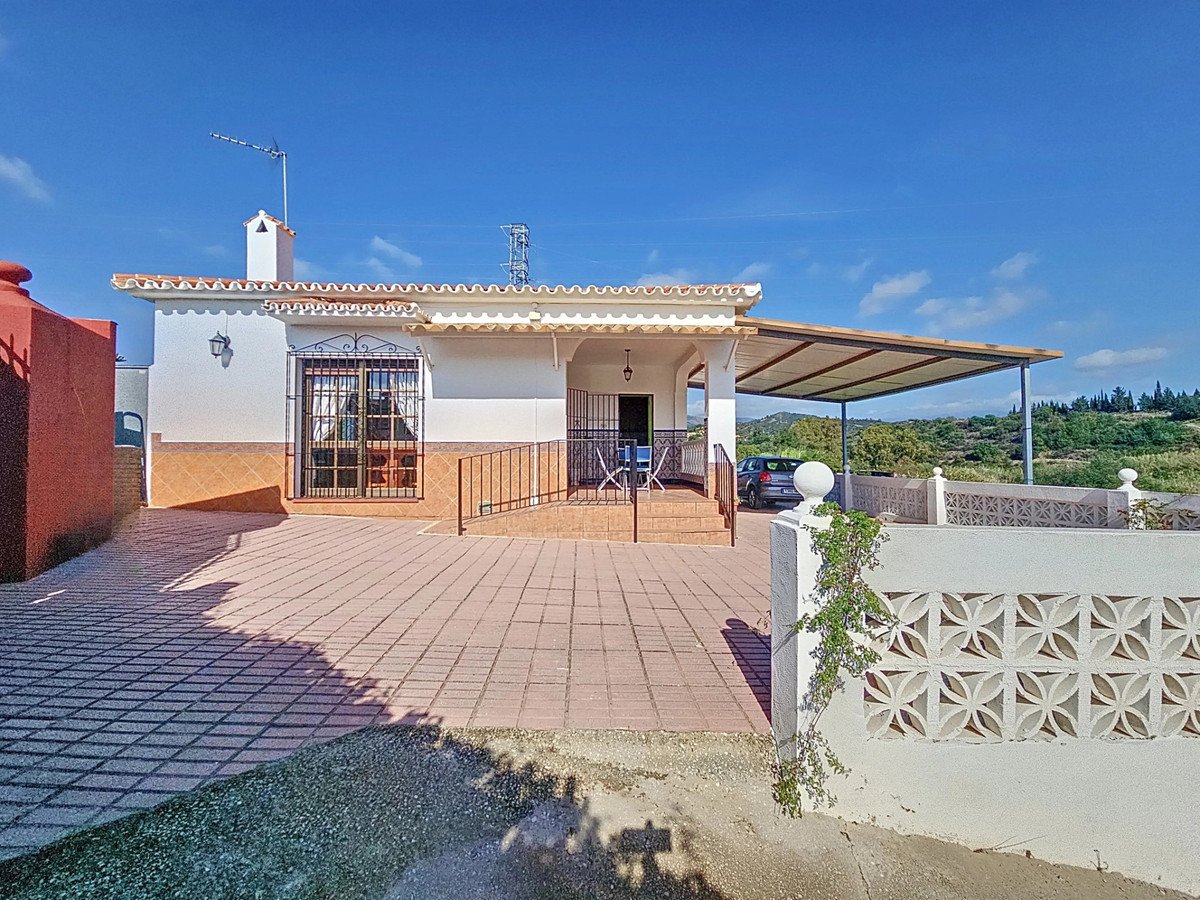 3 Bed Finca - Cortijo in El Padron