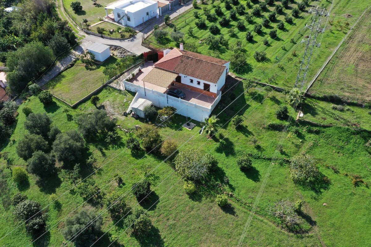 3 Bed Finca - Cortijo in El Padron