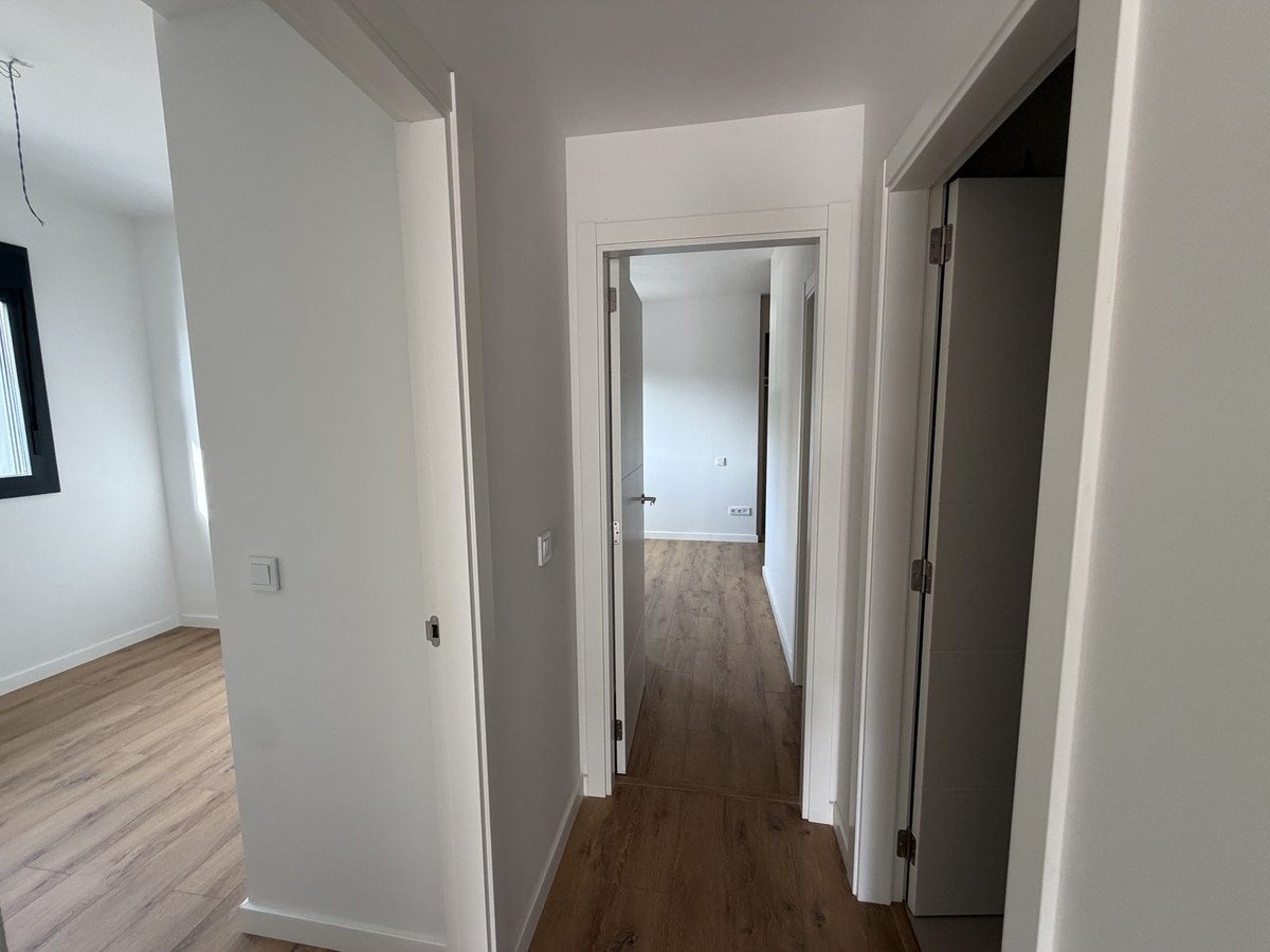 3 Bed Middle Floor Apartment in Estepona
